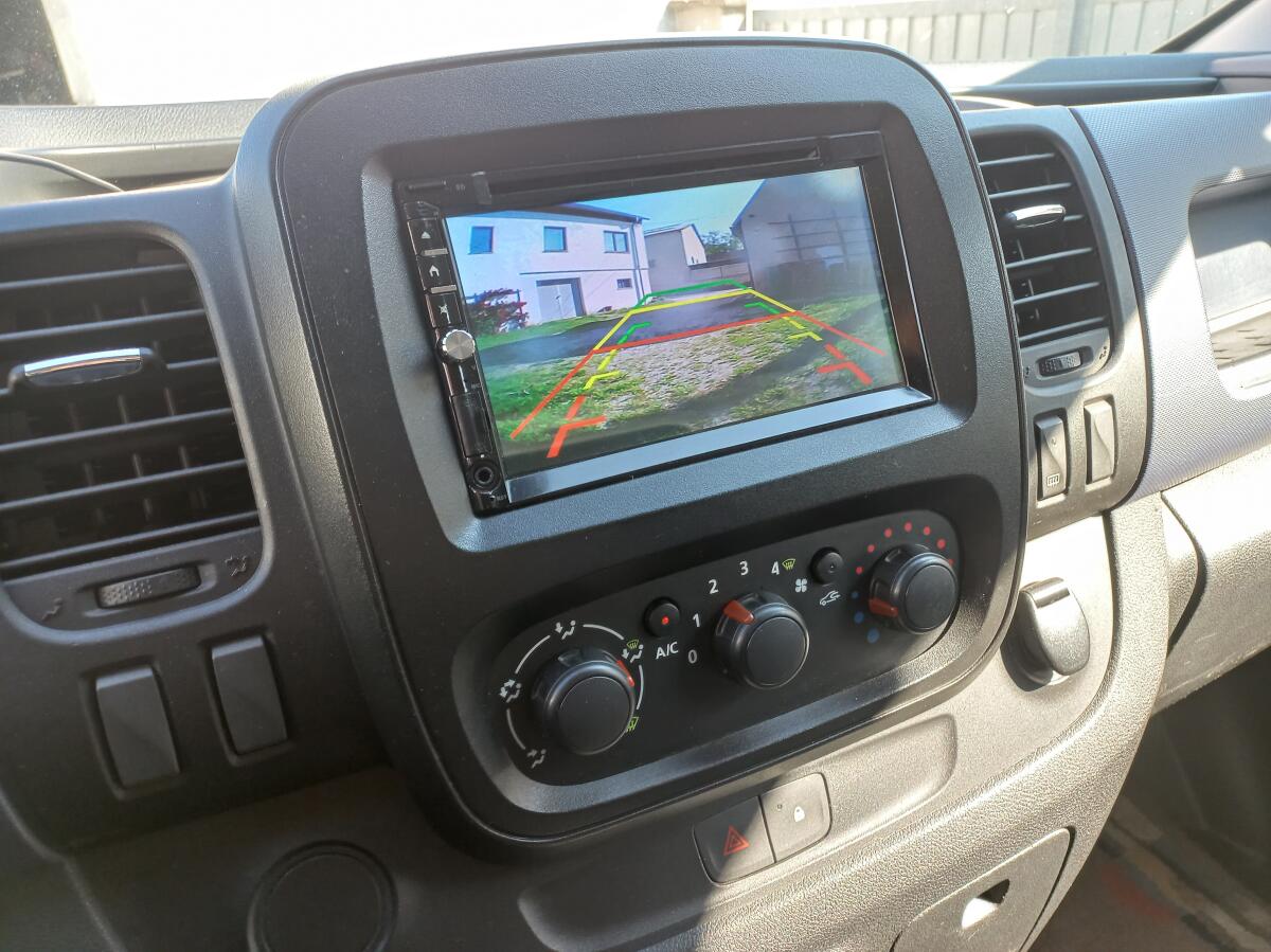 Opel Vivaro B Transporter 3