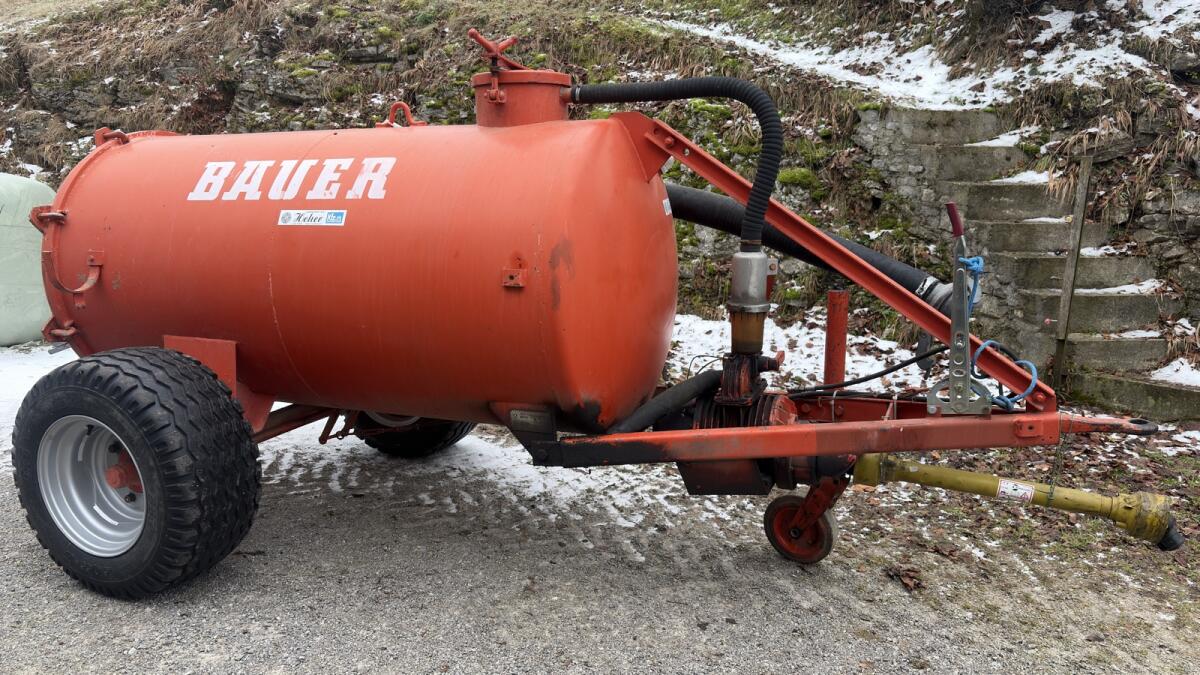 Güllefass Bauer V22S 2.200 l 2