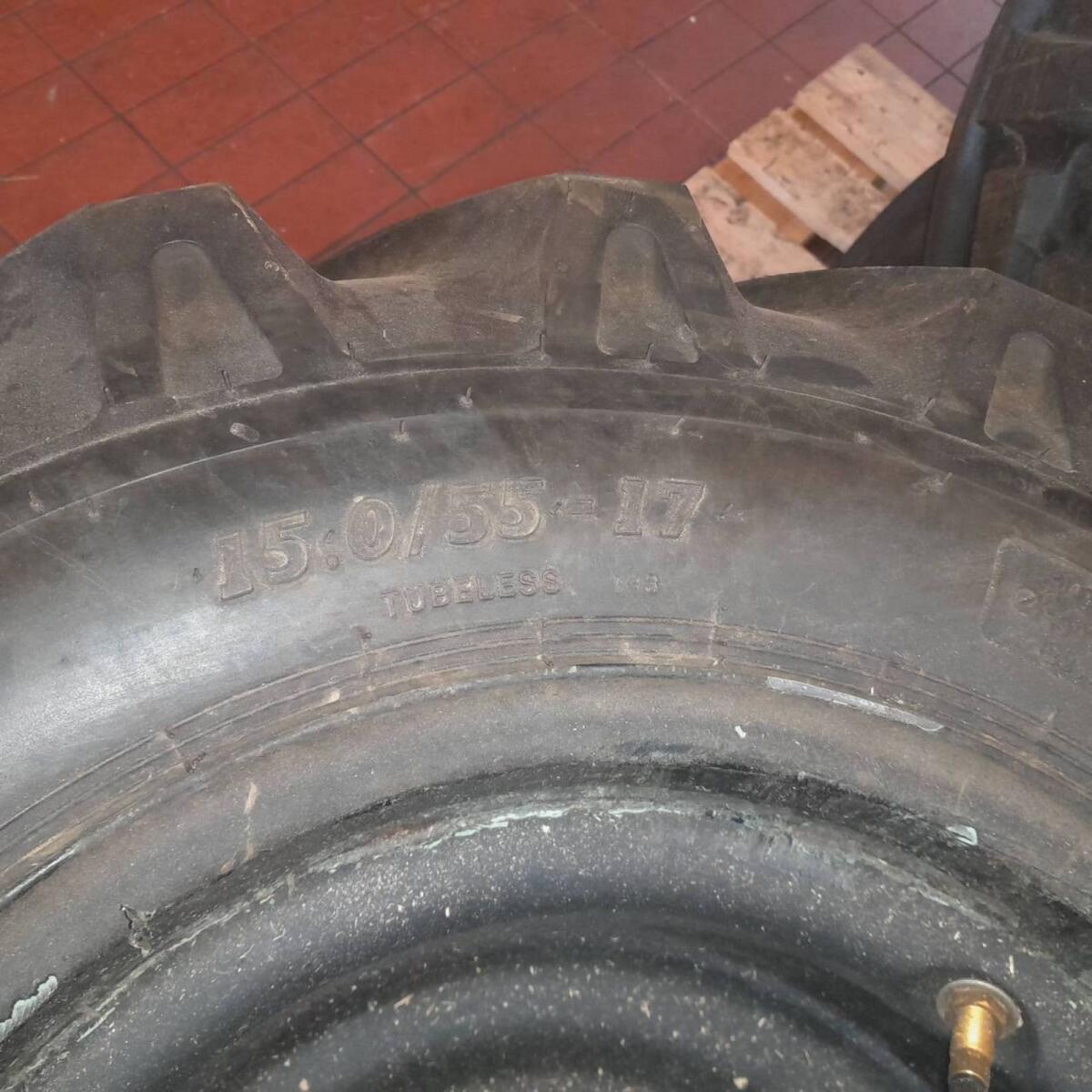 Komplettbereifung Weidemann 1375 Cx50 3