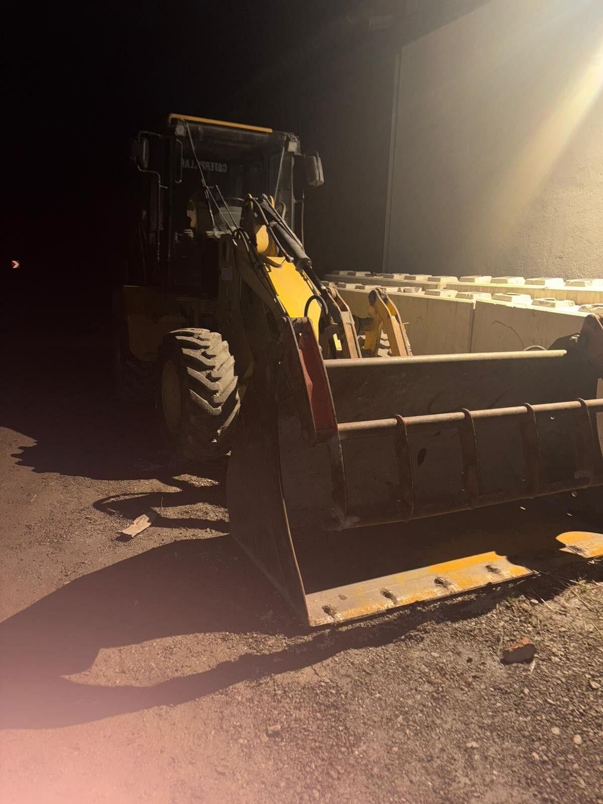 Radlader Caterpillar 908 2