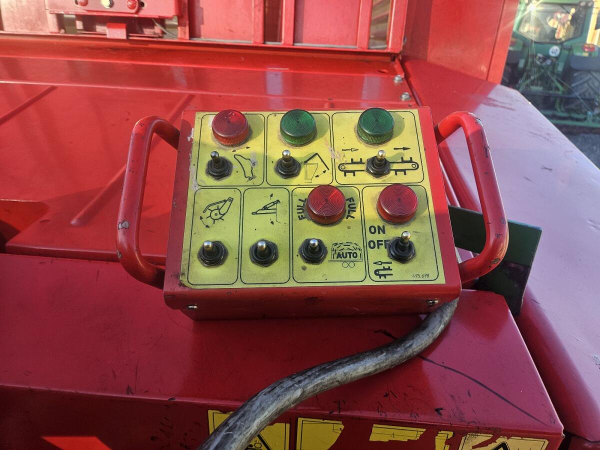 Ladewagen Pöttinger Siloprofi 3 Profimatic 3