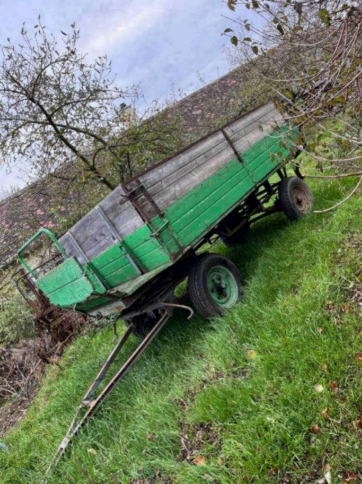 4 t Plateau-Anhänger 2