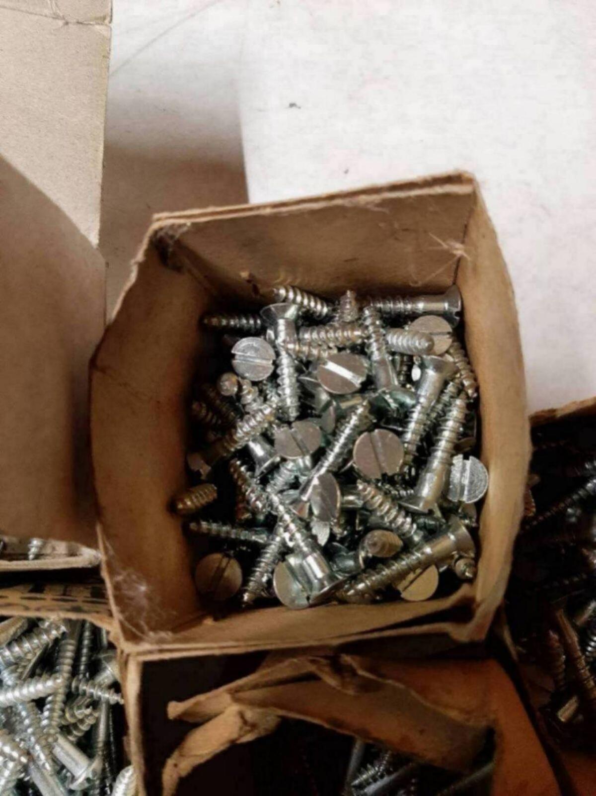 Kleine Holzschrauben, keine Spax 3