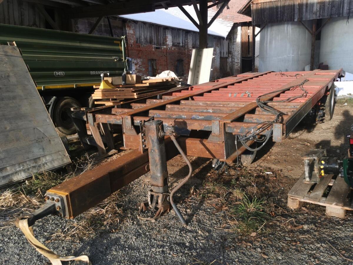 3-Achs-Tieflader/Plateauanhänger 2