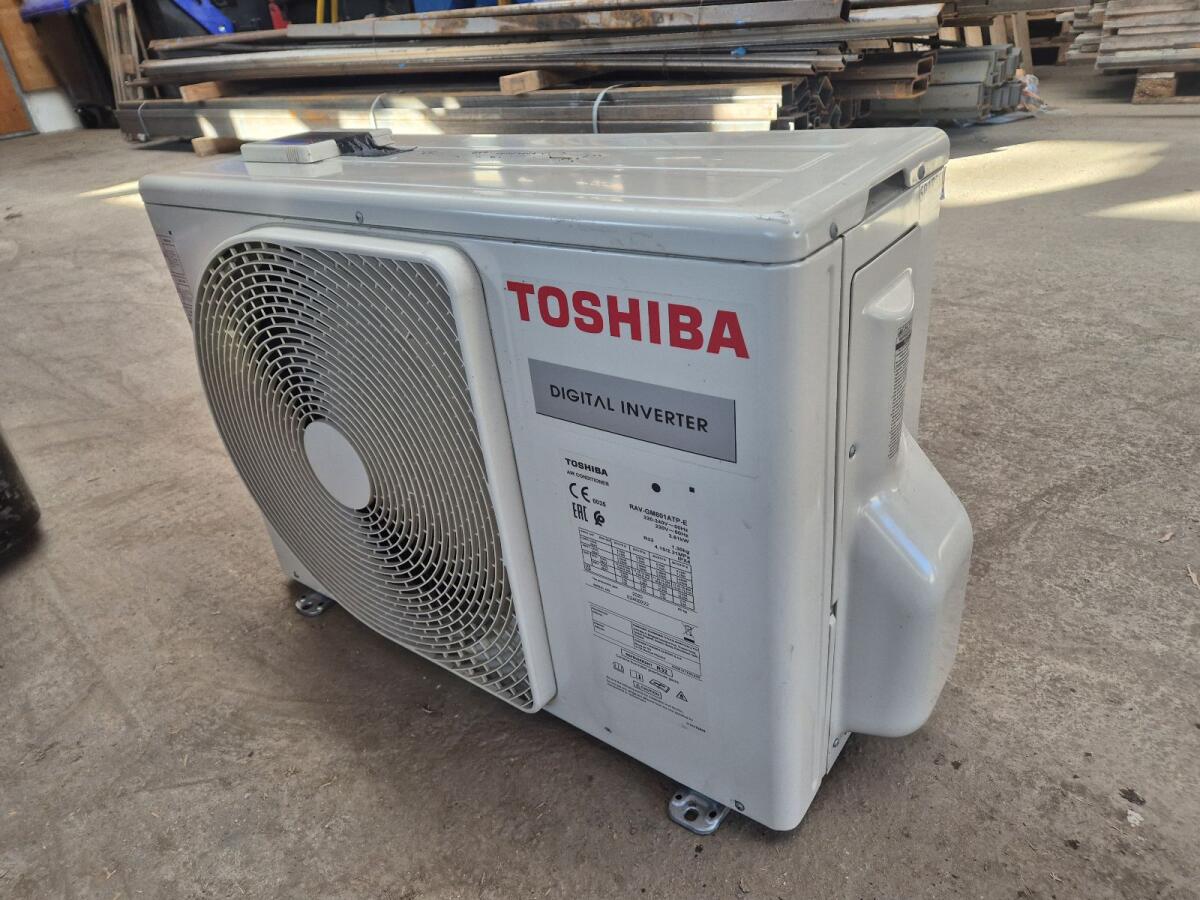 Klimagerät Toshiba RAV-GM801ATP-E 2