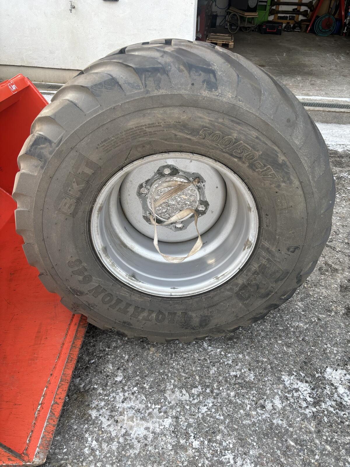 2 Stk. BKT 500/50R17 3