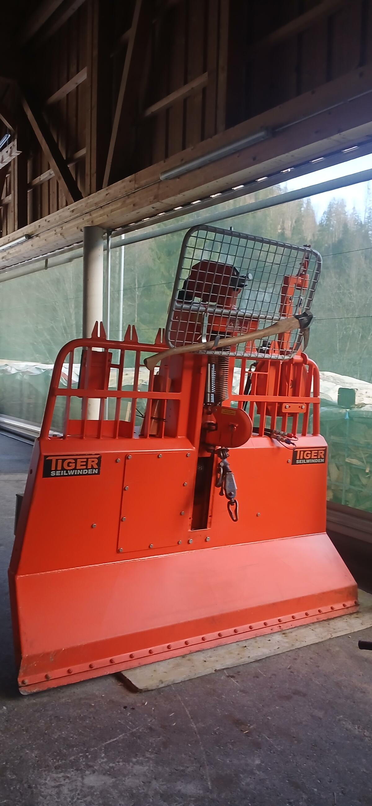 Verkaufe 8 t Tiger Winde 2