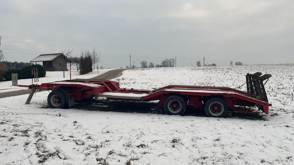 Verkaufe Tieflader 3