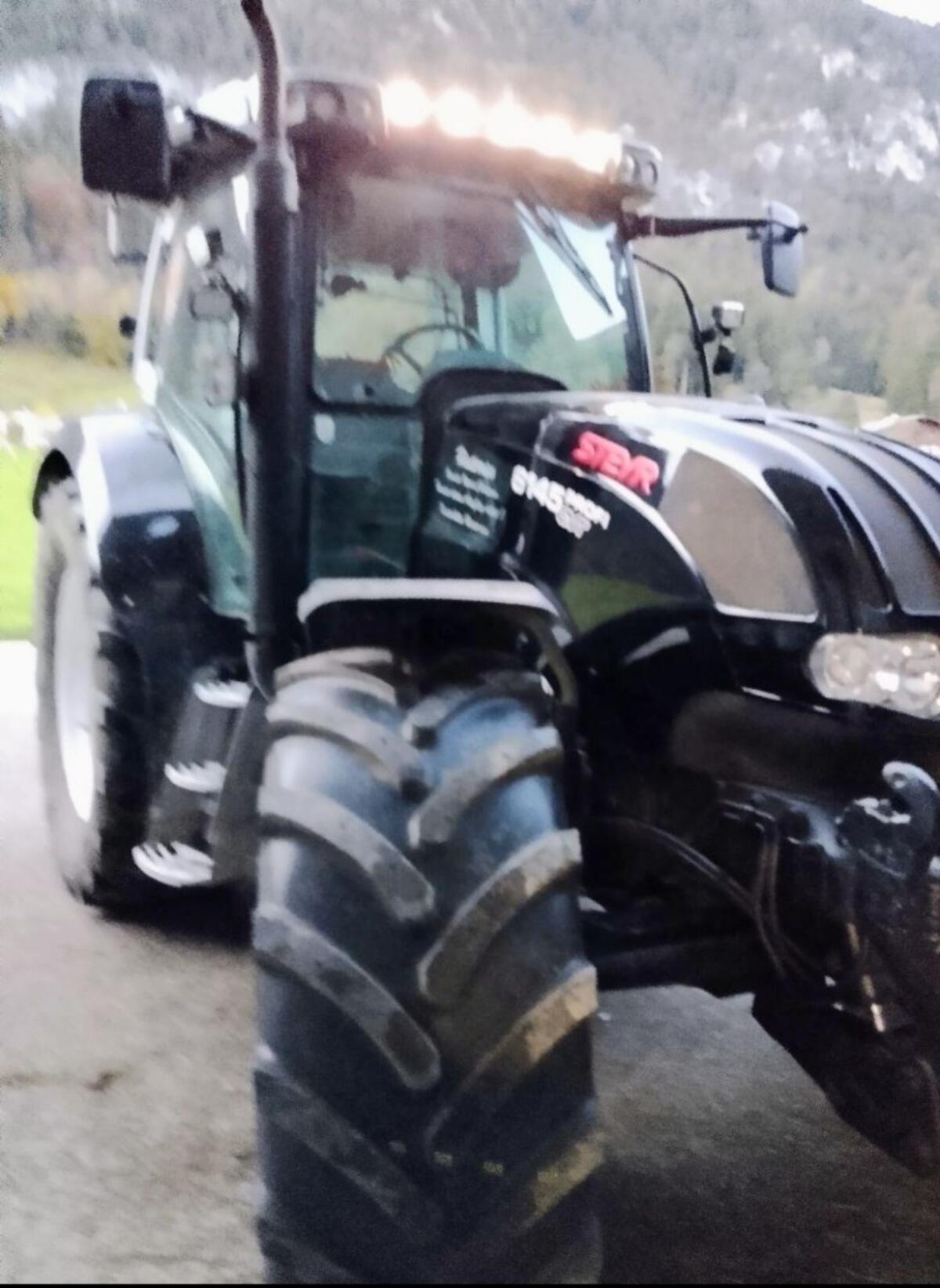 Verkaufe sehr gepflegten Steyr Profi 6135 3