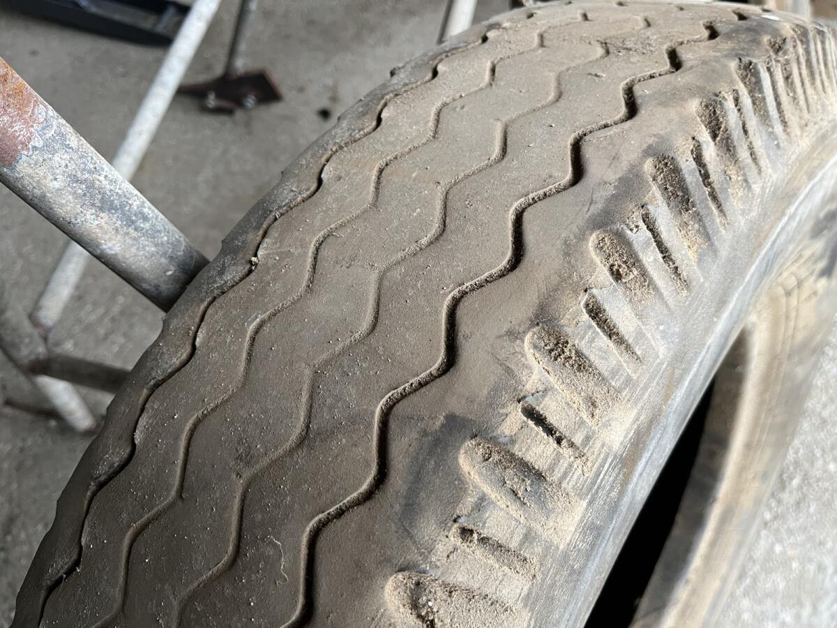 Reifen LKW Steyr 380, 480, 8.25R20, 9.00R20 3