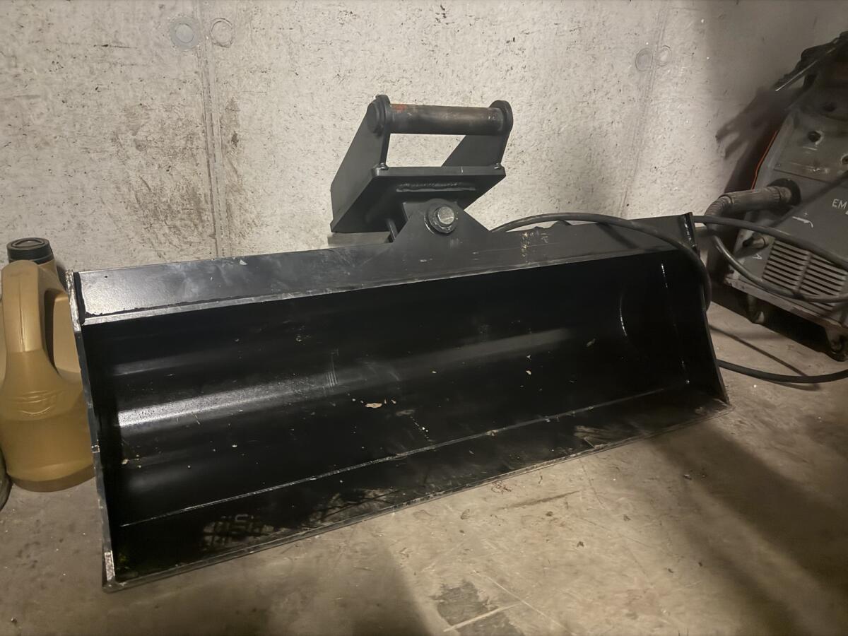 Hydr. Böschungslöffel 3