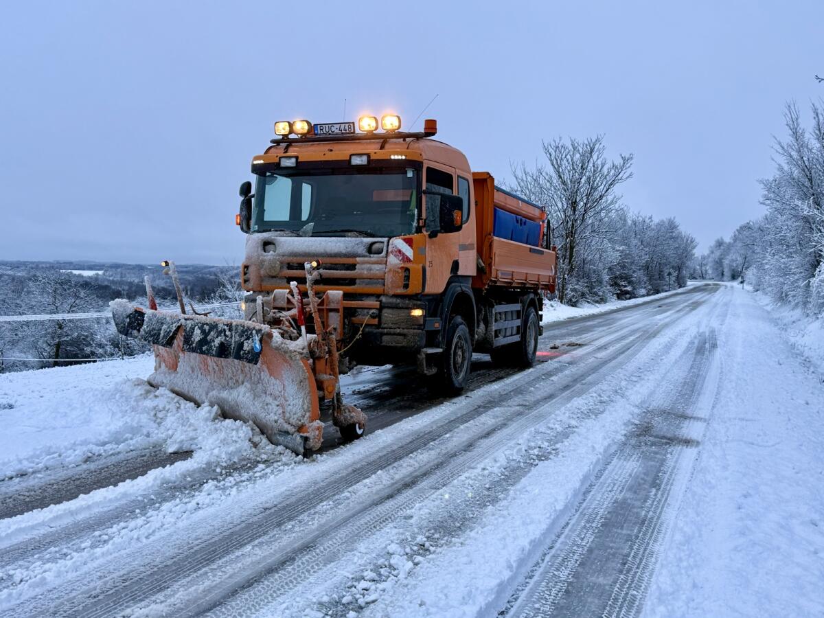 Kahlbacher Vampir Schneepflug 2