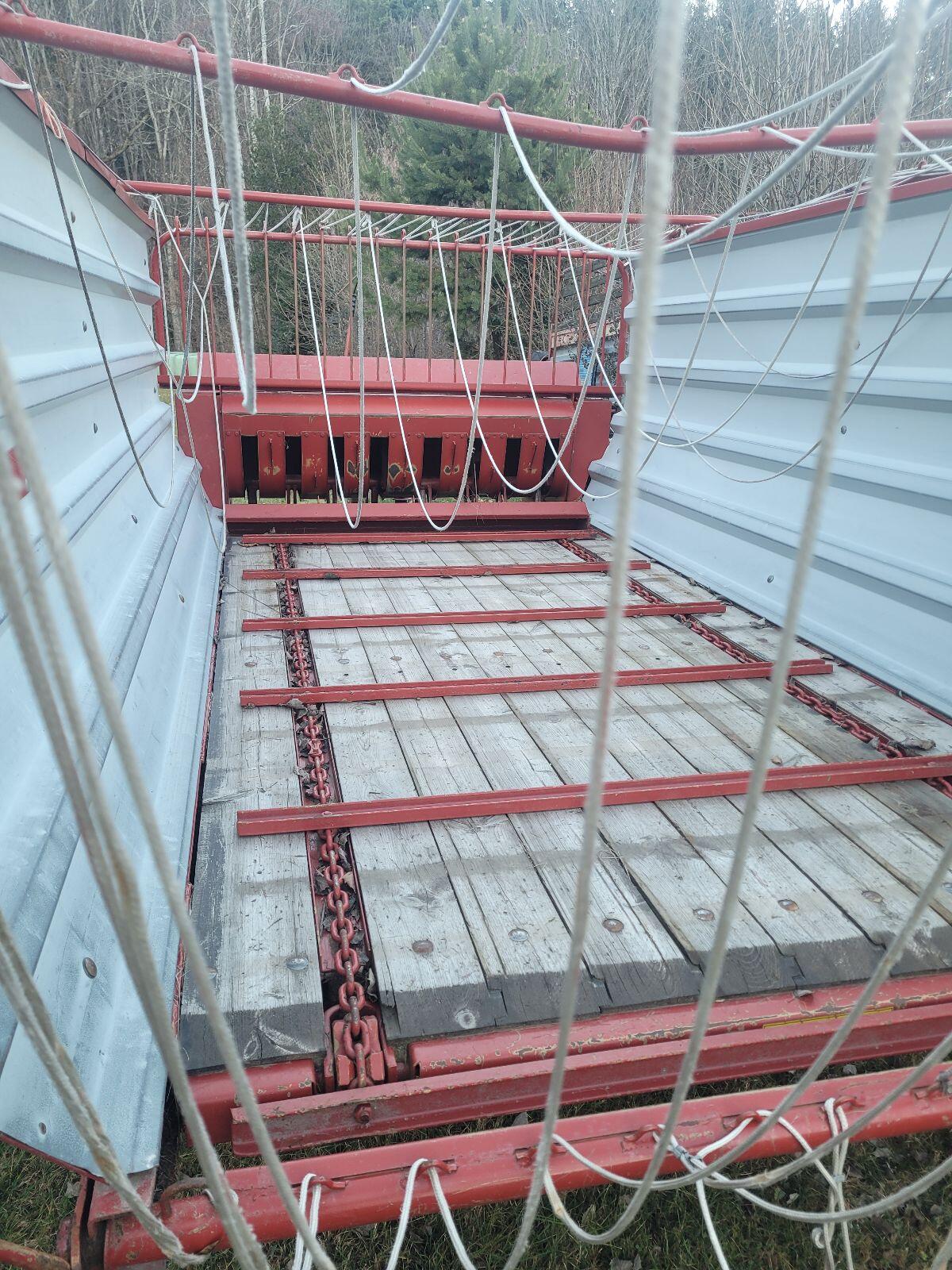 Ladewagen Pöttinger Hit 1 2