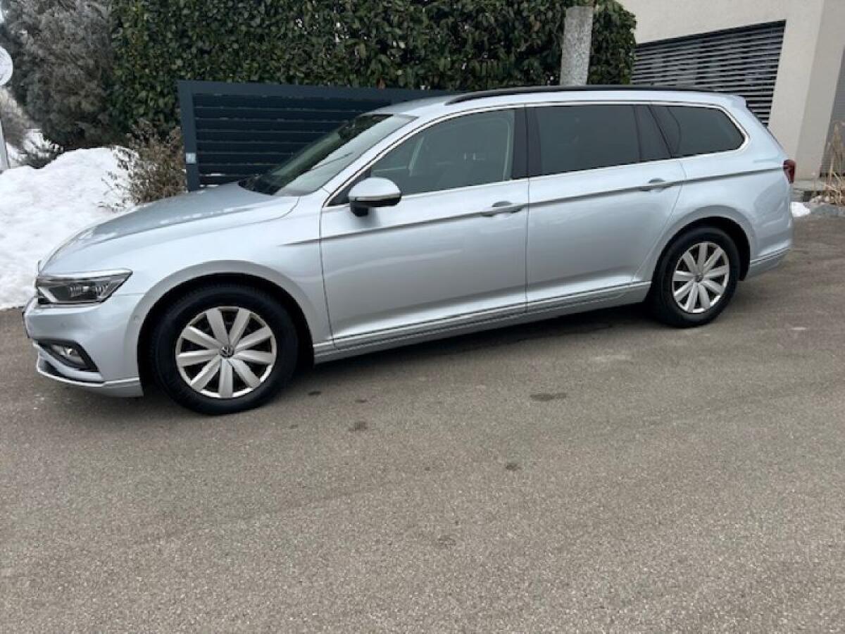 VW Passat Variant Business 2,0 SCR TDI DSG Kombi 2