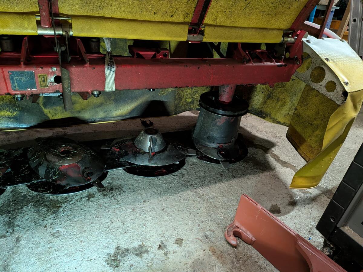 Pöttinger Frontmähwerk Novaalpin 226B 2