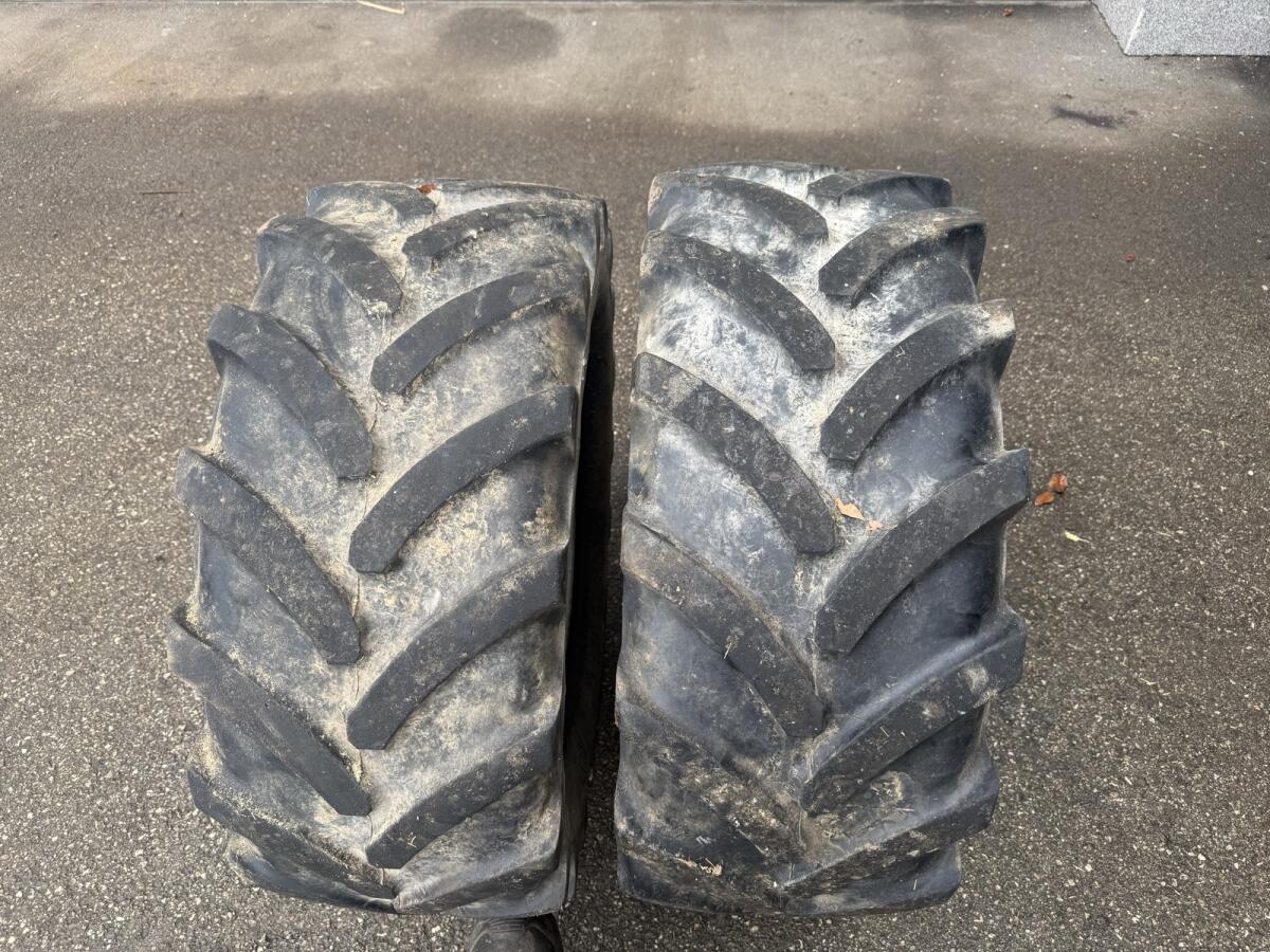 Reifen 340/65 R18 2