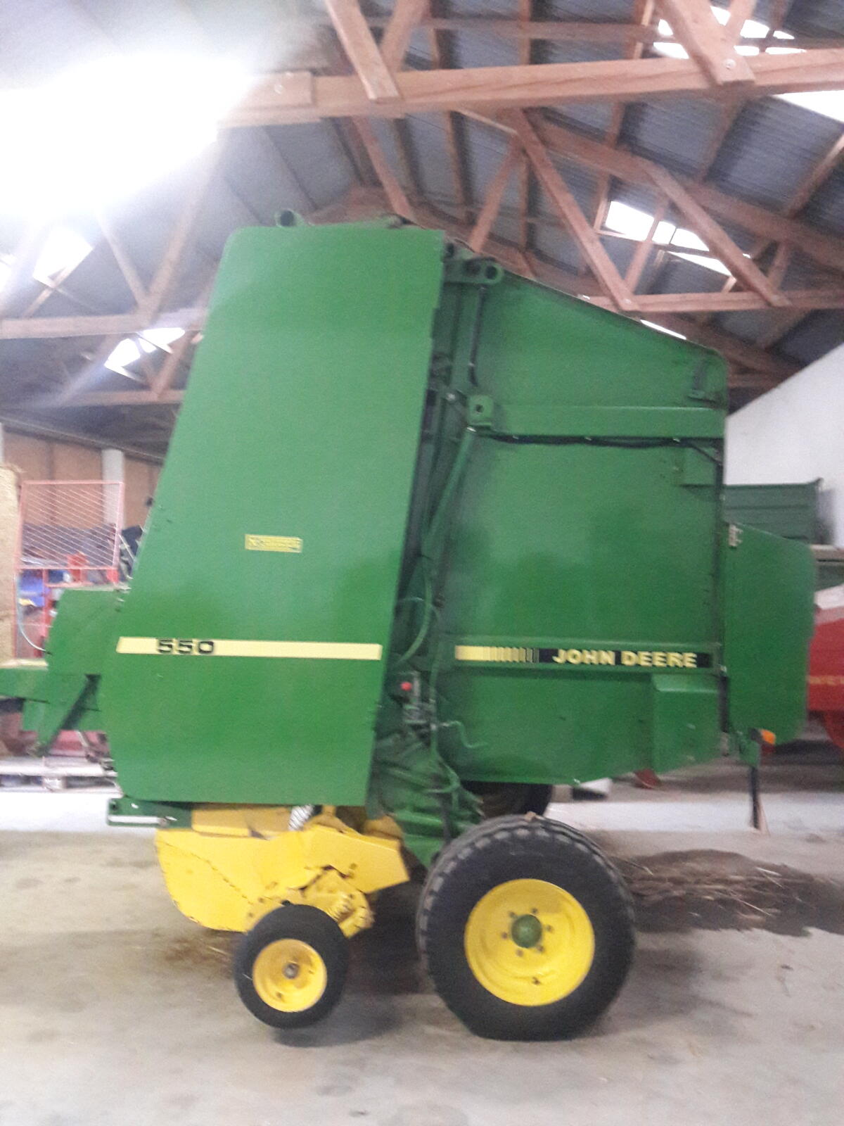 John Deere 550 Rundballenpresse 2