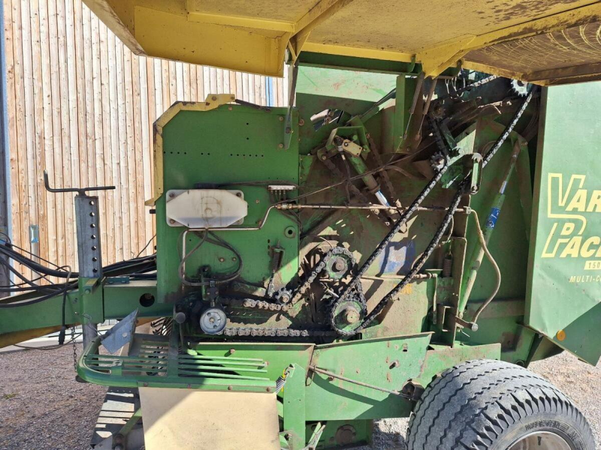 Rundballenpresse Krone Vario Pack 1500 2