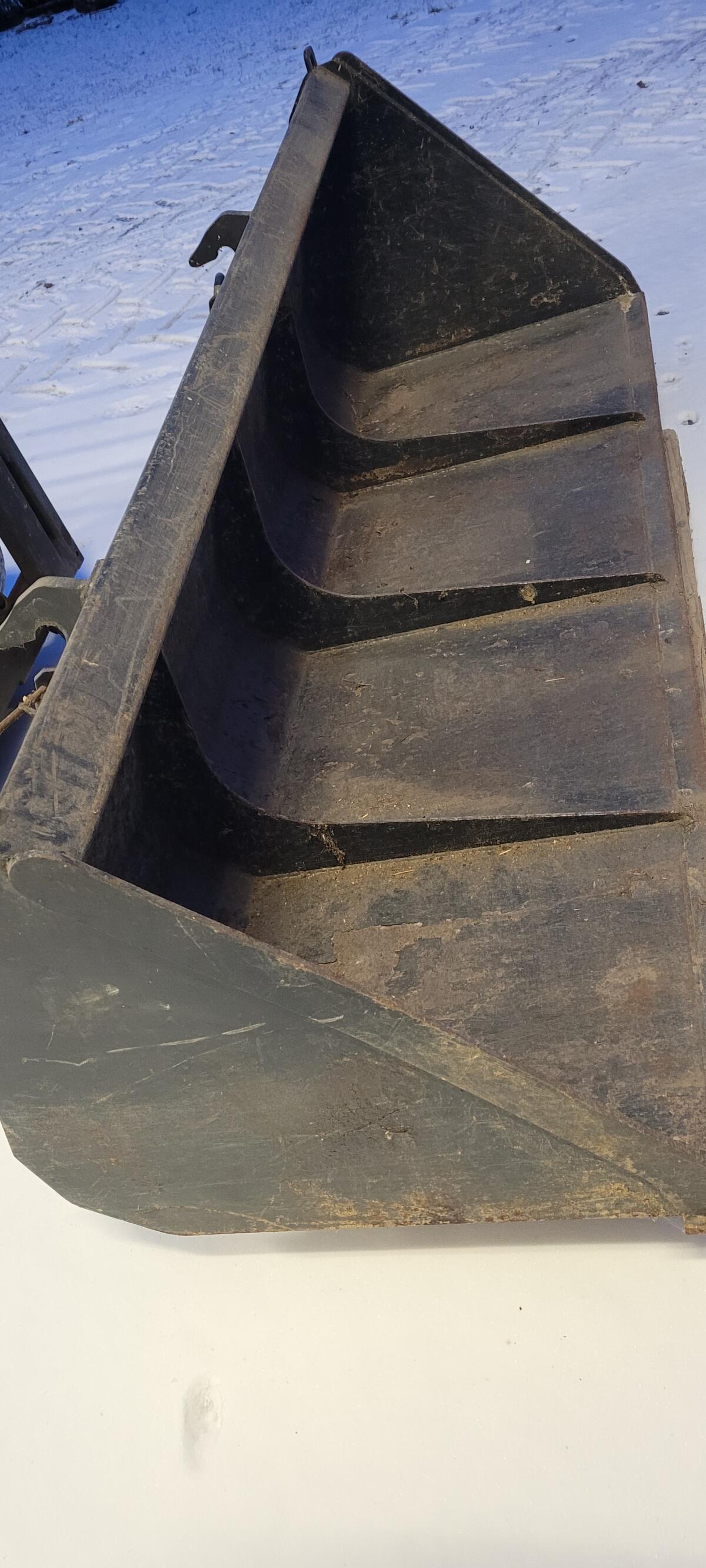 Frontladerschaufel mit BIG LIFT Aufnahme 220 cm breit 3