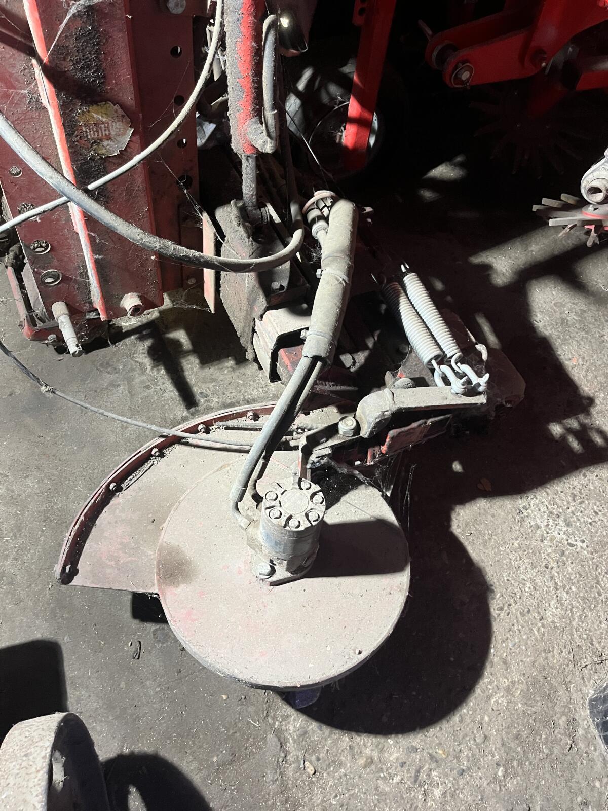 Unterstockfräse Wein- und Obstbau 3