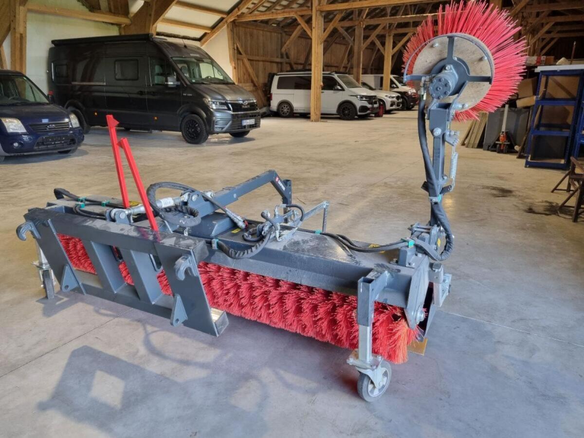 Saphir Kehrmaschine FKM 261 2