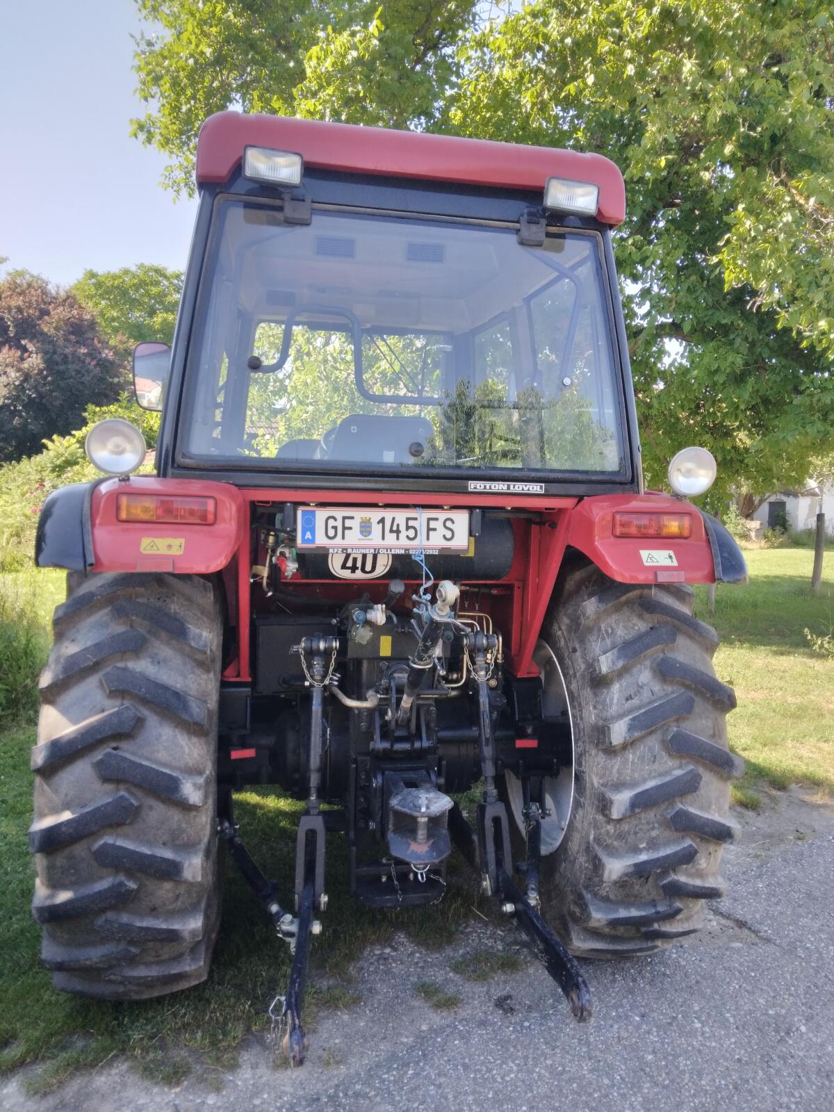 Allradtraktor mit wenig Bstd. 3
