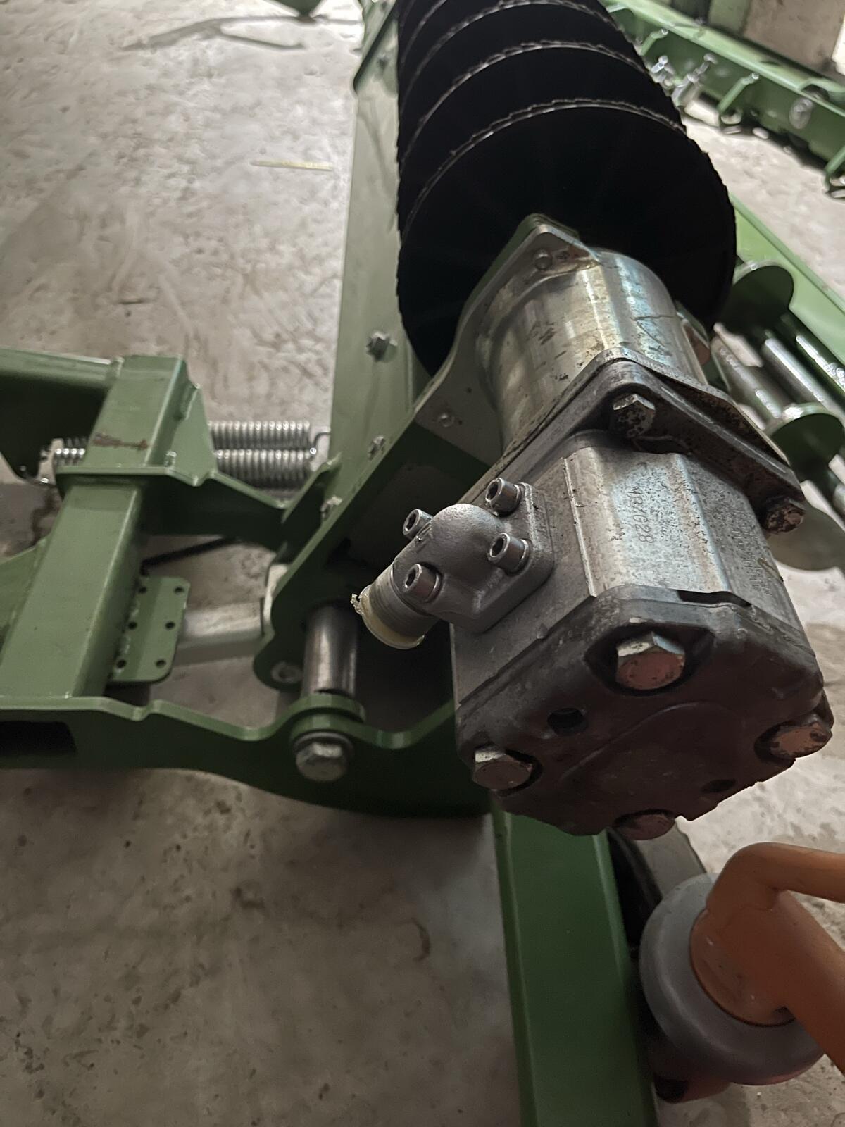 Krone ZX Messerschleifeinrichtung 54 Messer 2