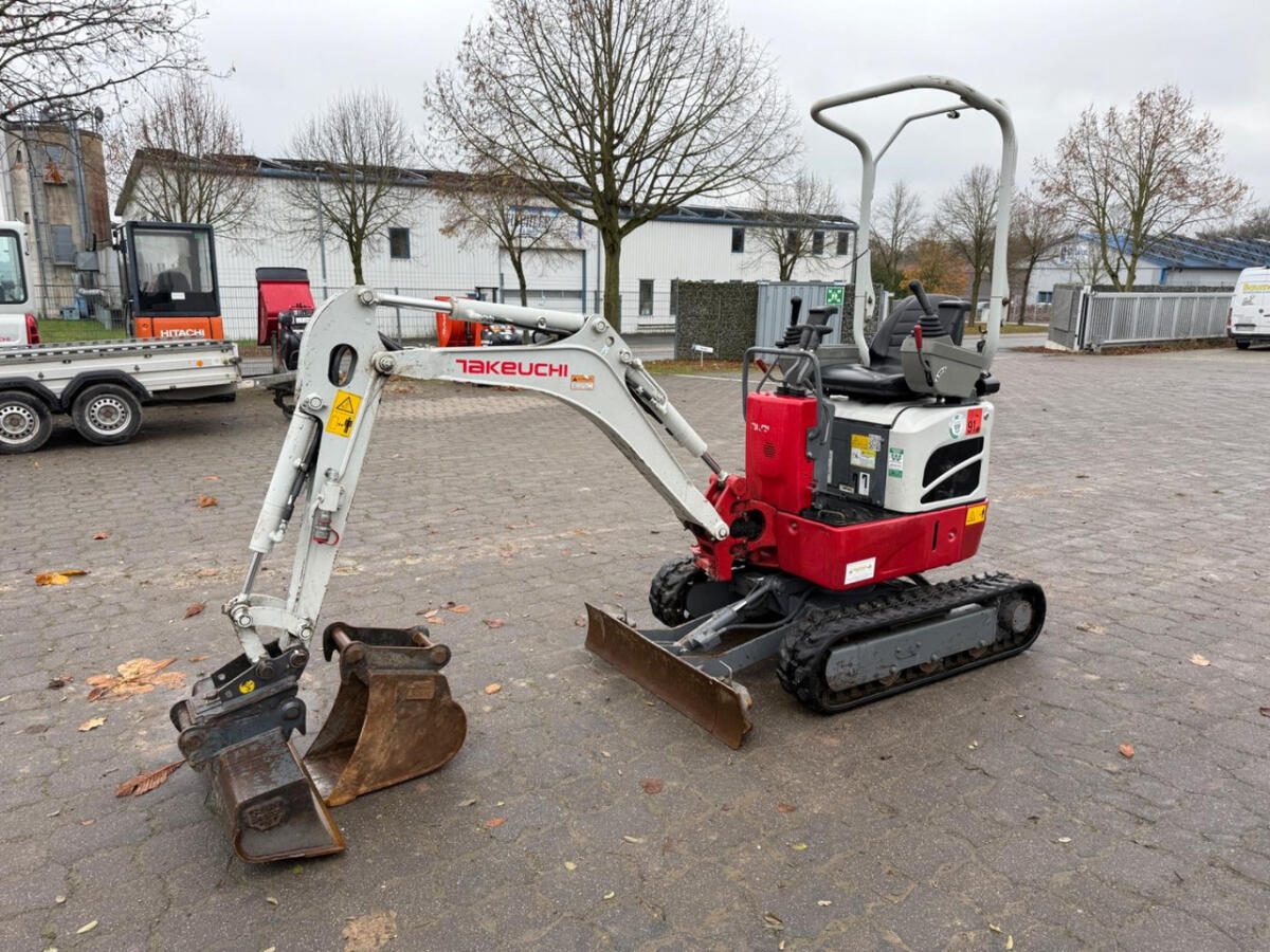 Takeuchi TB 210 2