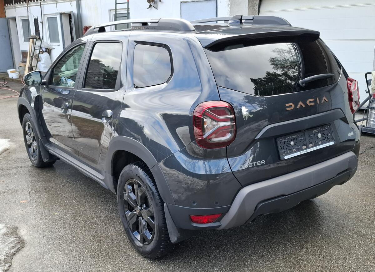Dacia Duster Blue dCi 115 4x4 Extreme (Bj. 2024) 3