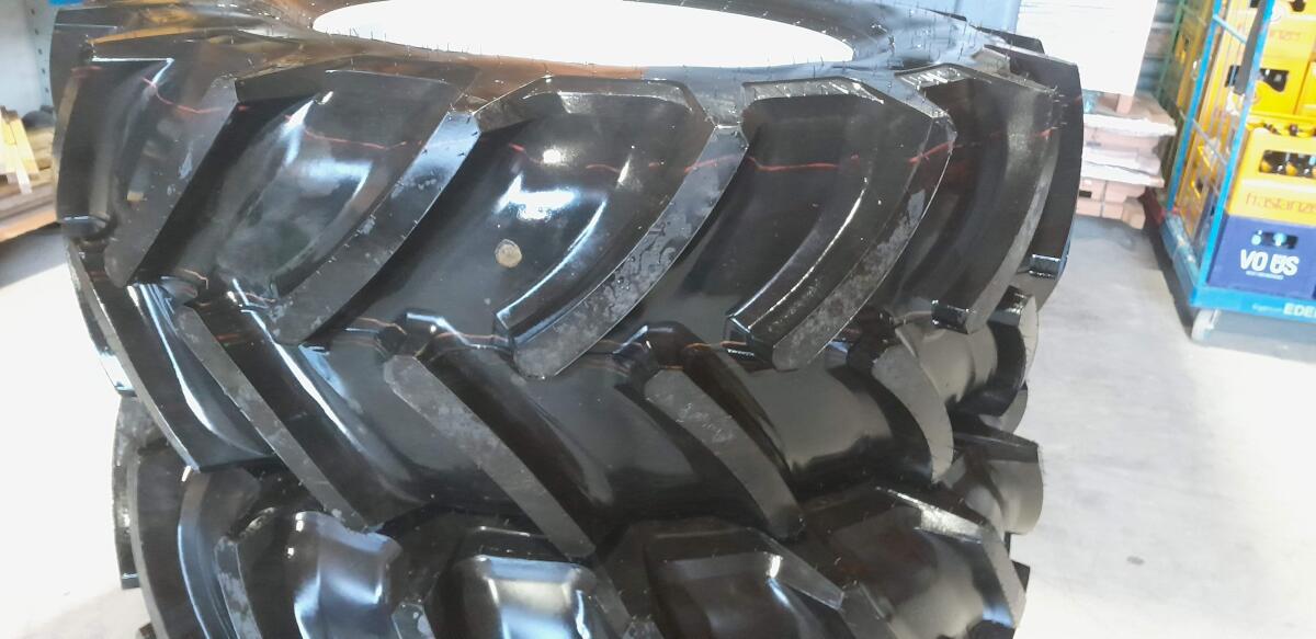 Kompletträder MF Mitas 480/70 R28 2