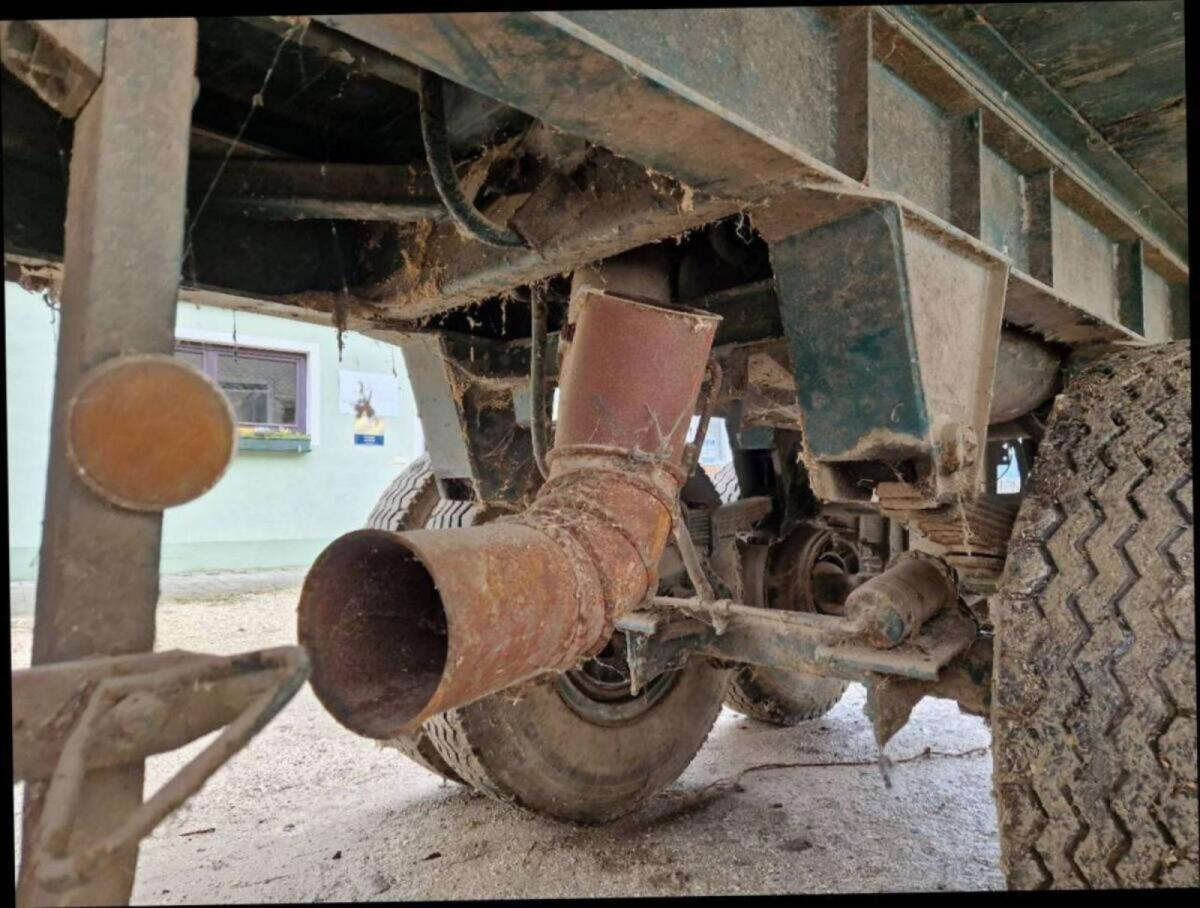 Schwarzmüller Anhänger 2