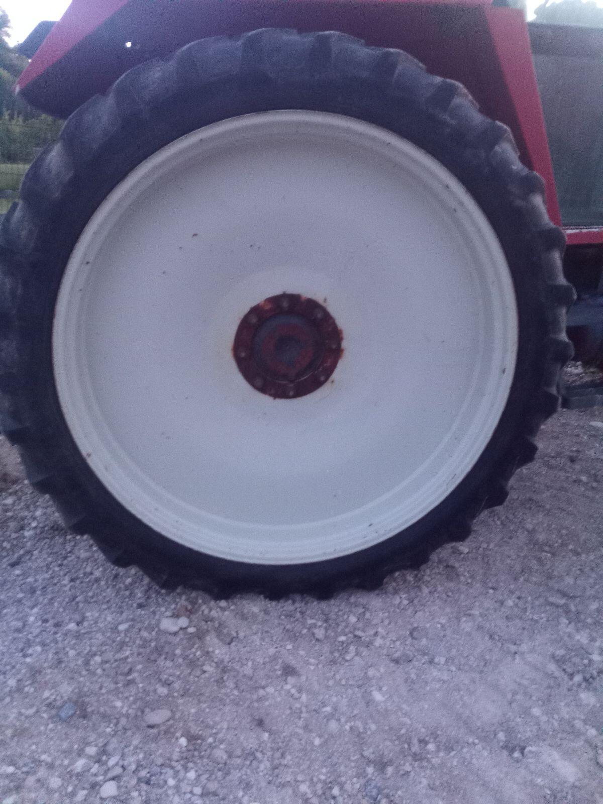 Pflegebereifung Steyr 8130 2