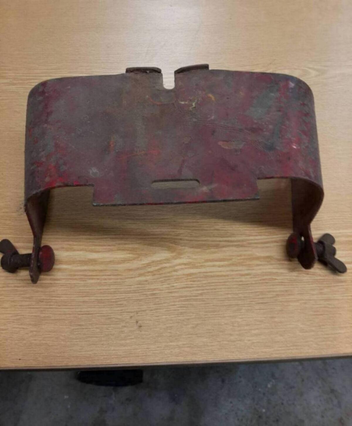 Schutzhaube IHC Traktor D 214 2