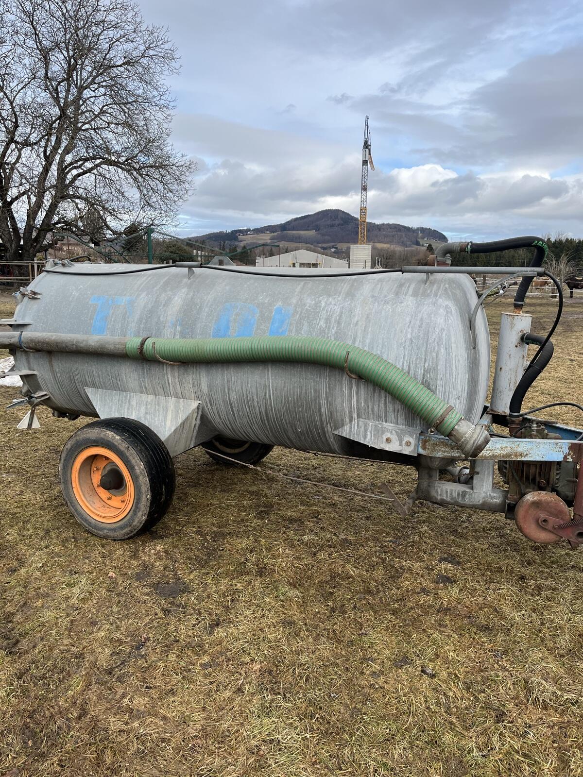 Vakuum-Güllefass TYROL ca. 3.000 l – sofort einsatzbereit 2