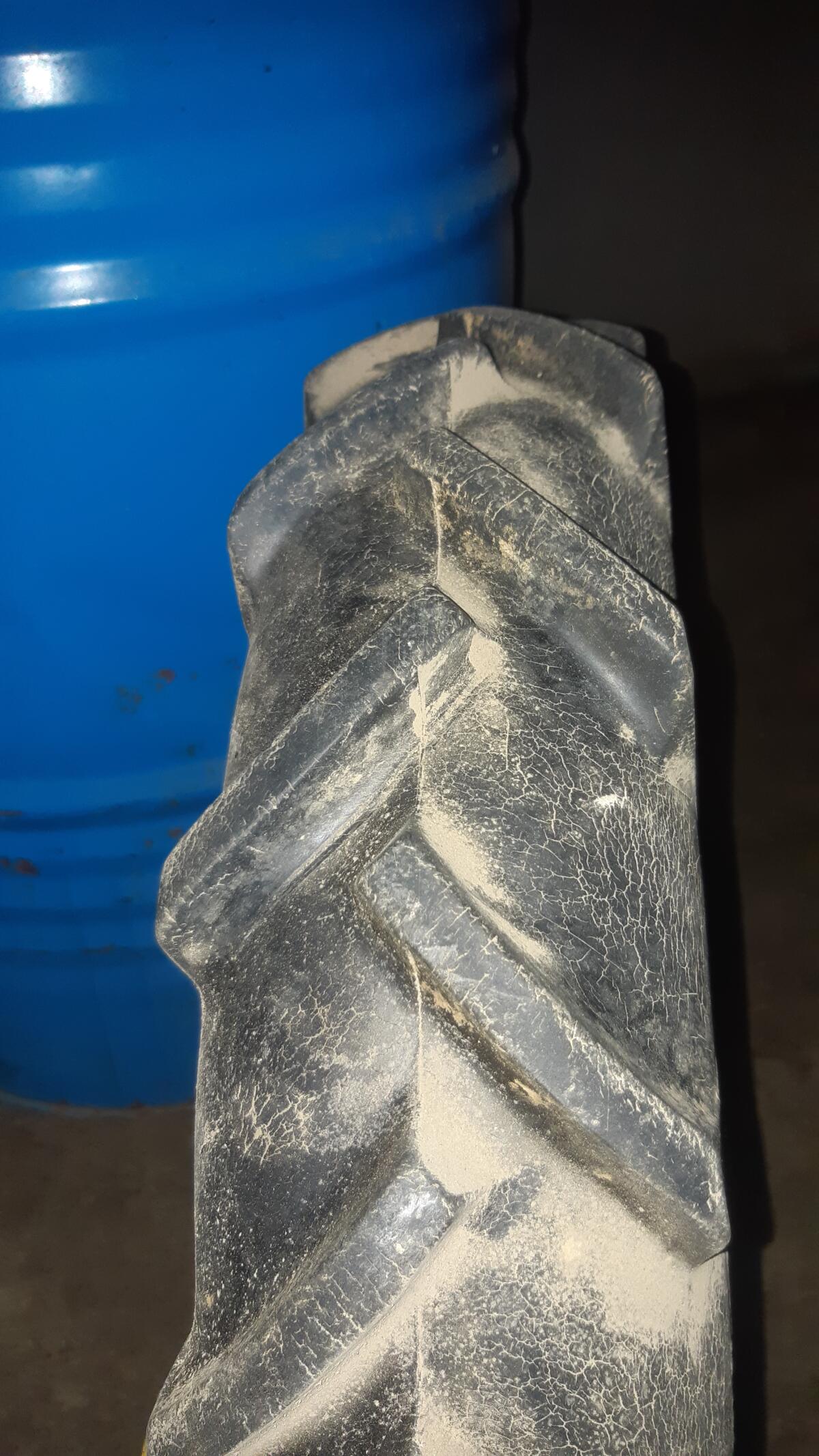 Reifen 5.00-15 für Reform Sämaschine 2