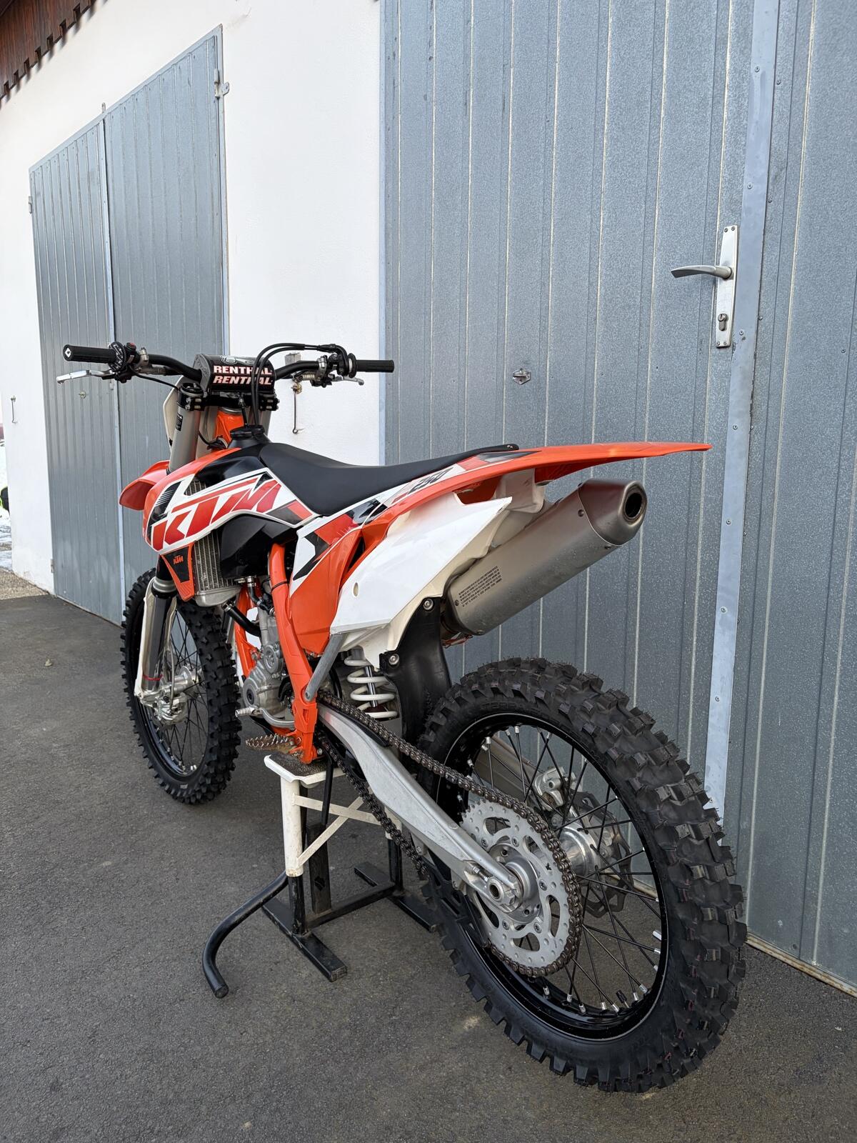 KTM 250 SXF 2015 3