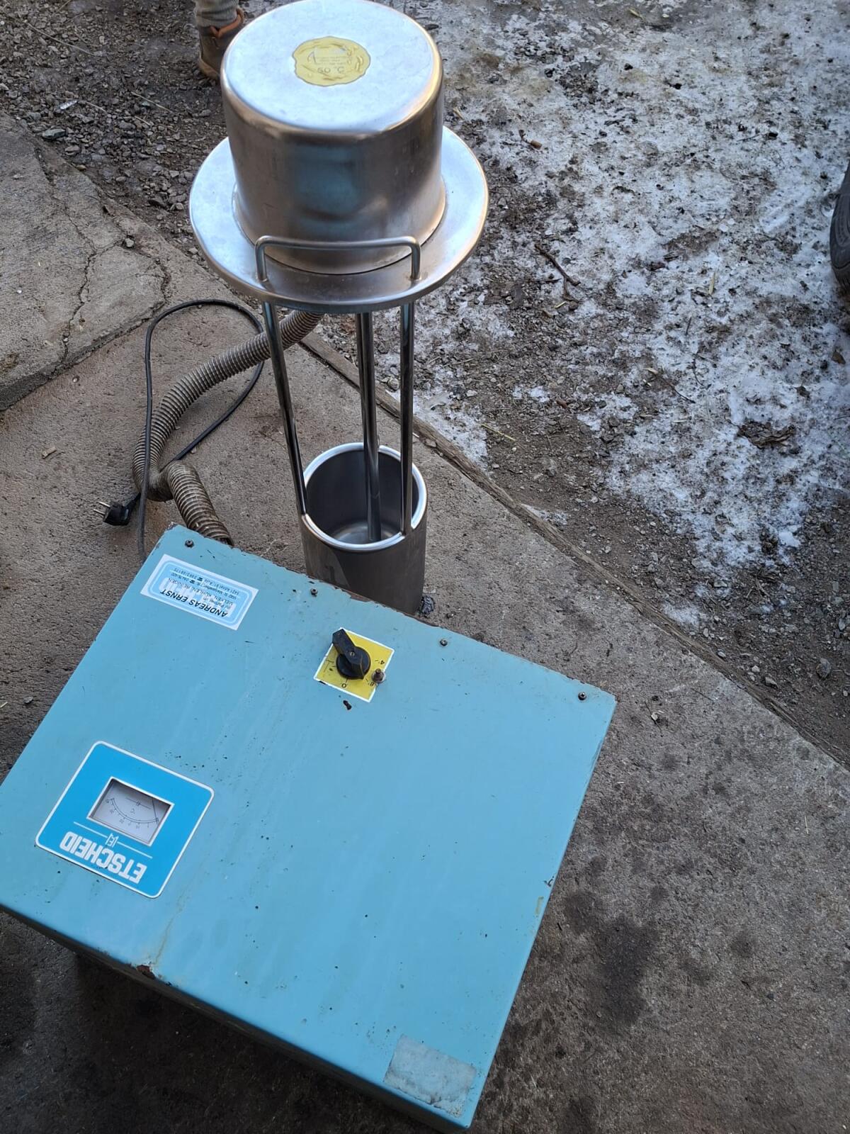 Verkaufe Milchtank mit Kühlung und Transportwagen 3