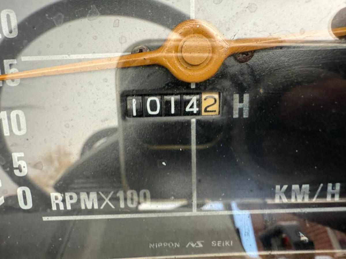 Iseki TU200 mit Frontlader 2