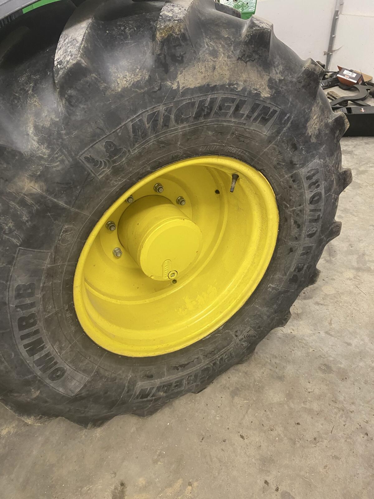 520/70 R 38, 480/70 R 24 3