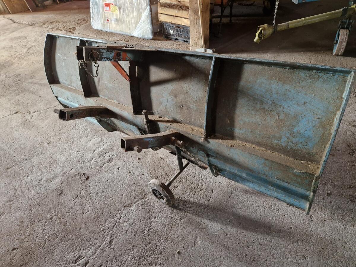 Schnee-, Polter-, Planierschild 3