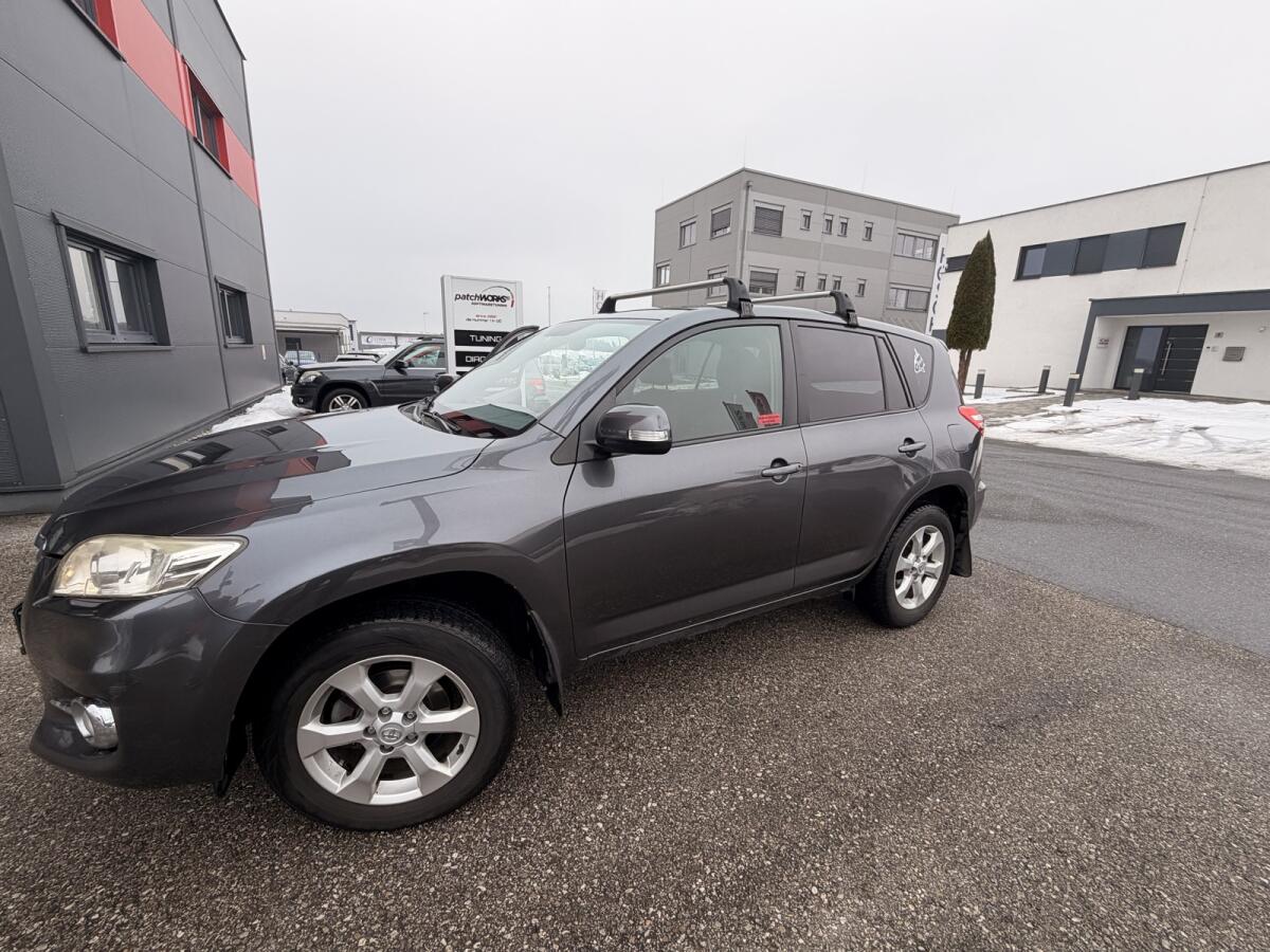 Toyota RAV4 mit ARBÖ Pickerl 2
