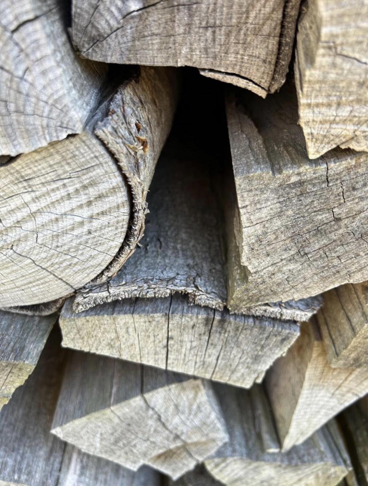 Verkaufe hartes Holz (Buche) 2