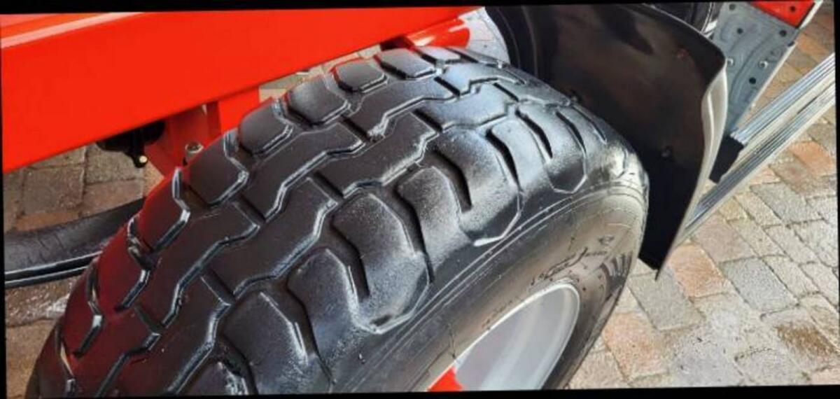 2 Stk. Kompletträder 385/65 R22.5 2