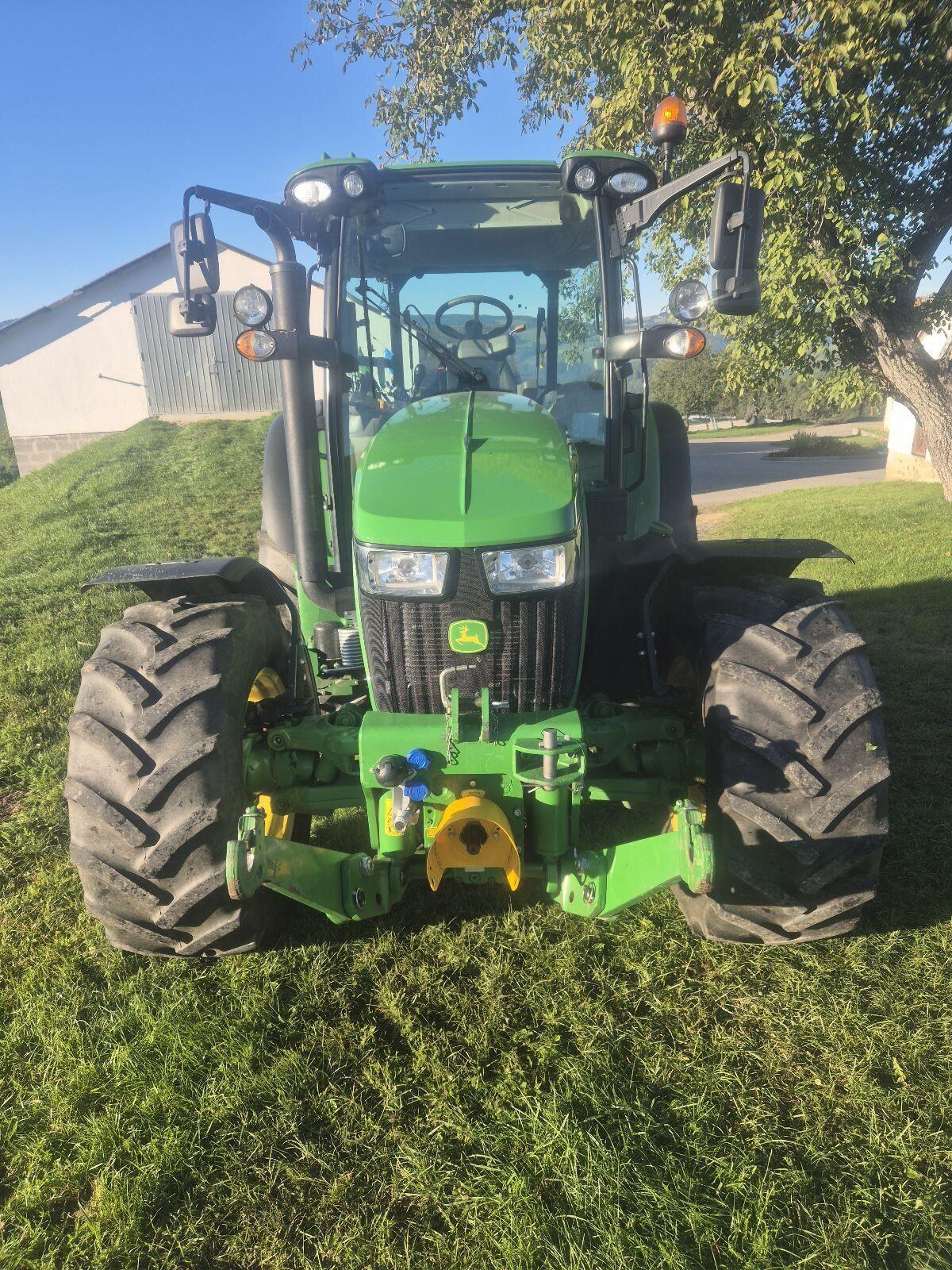 John Deere 5100R 2