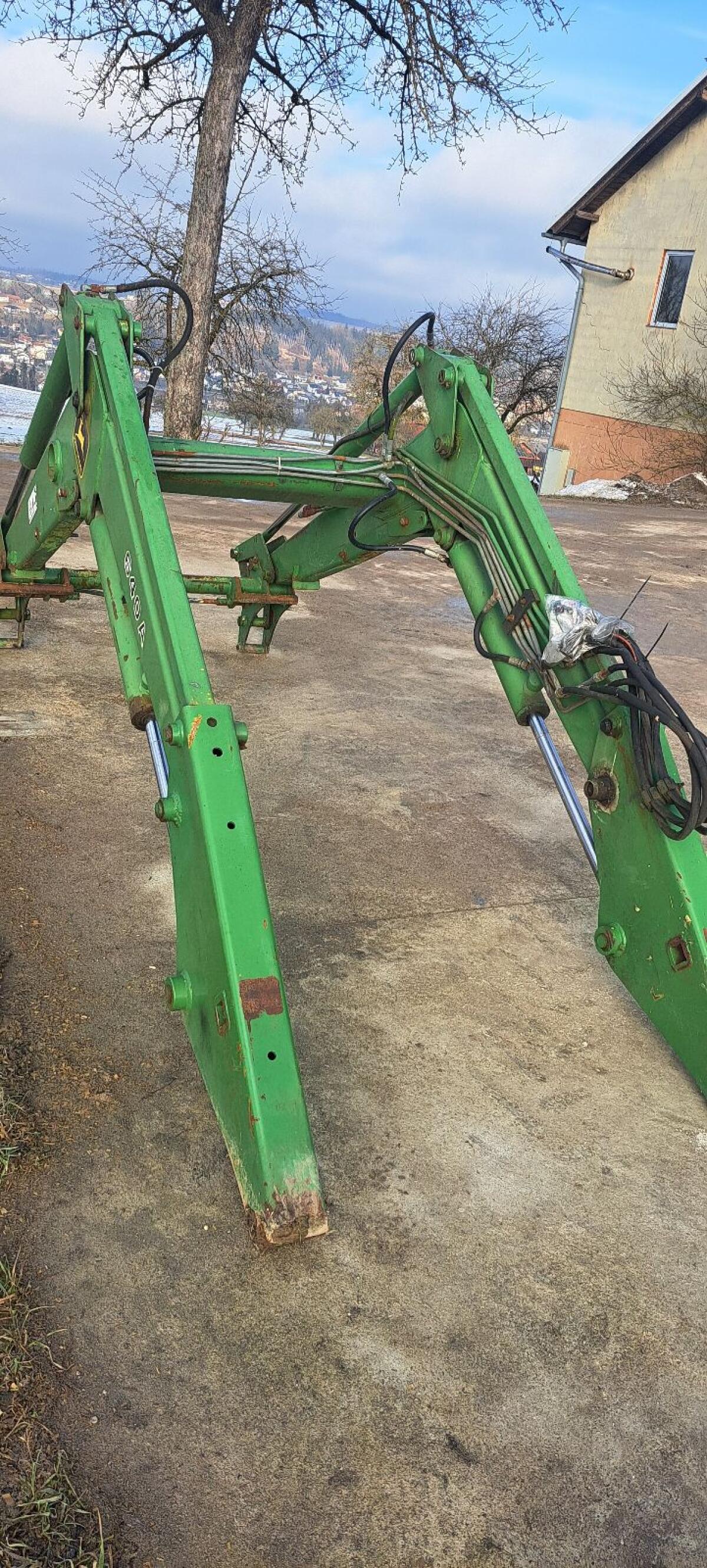 John Deere Frontlader 640 2