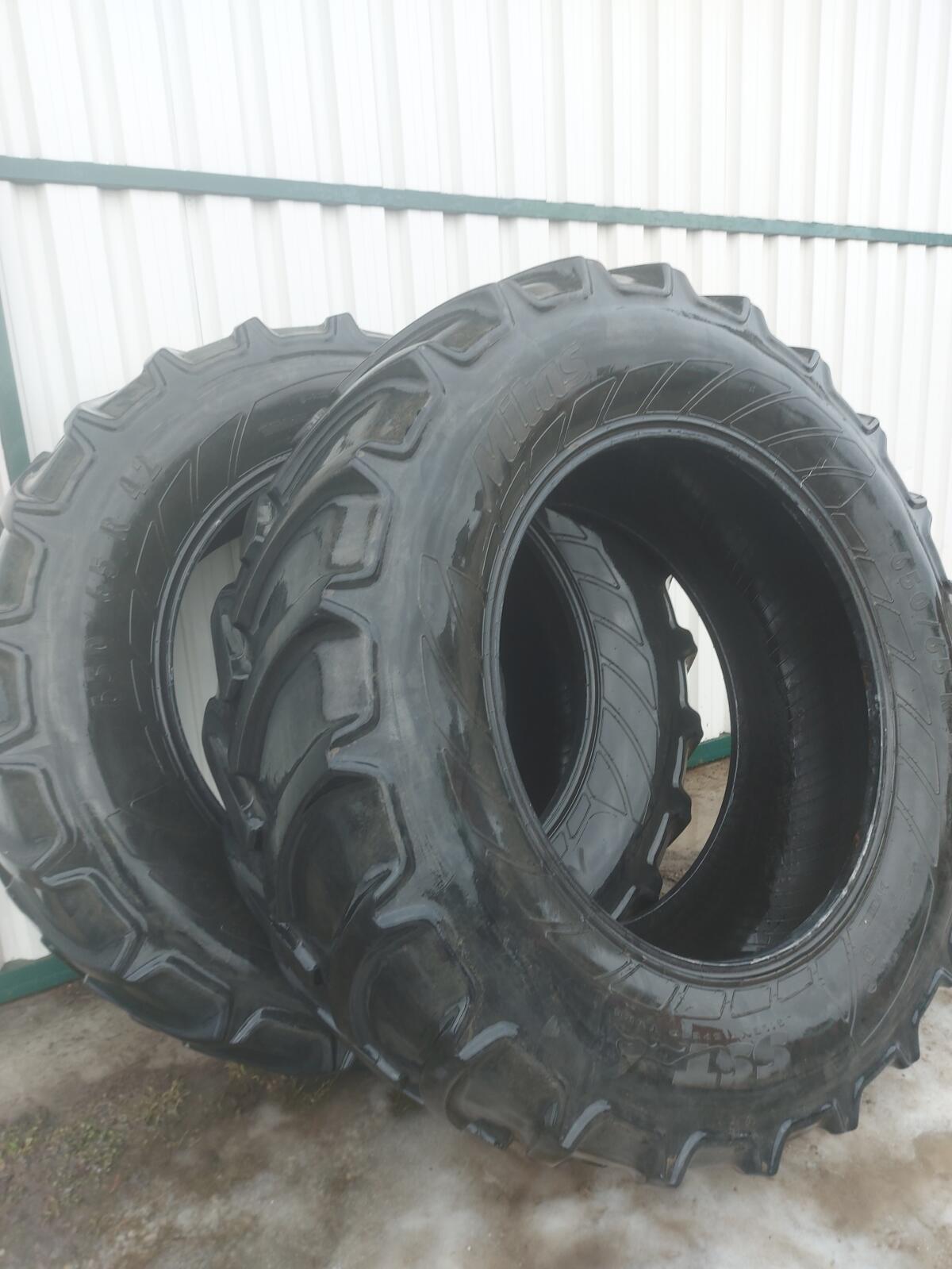 Reifen 650/65 R42 2