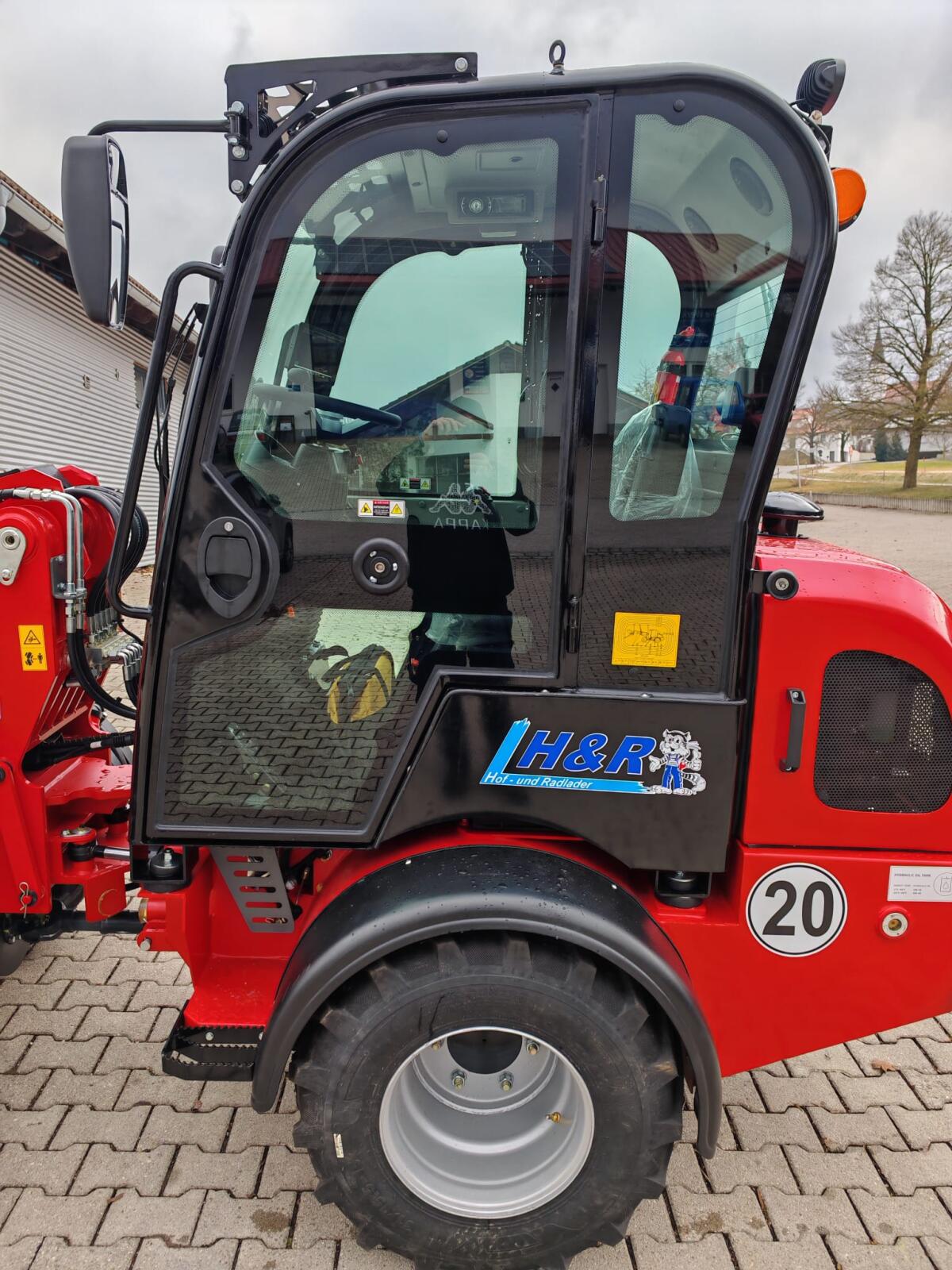 H&R 2210T Hoflader 2