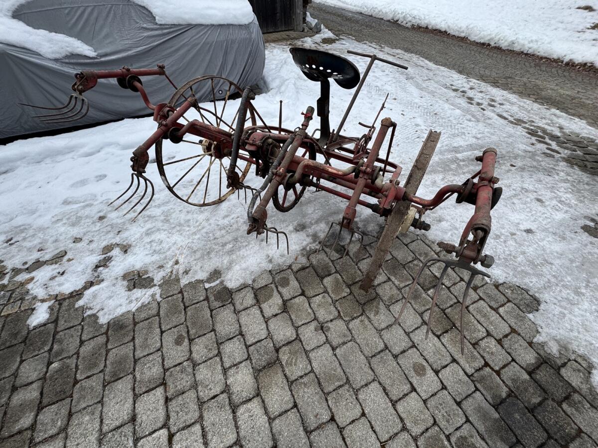 Antike Maschinen Windmühle Heuwender 3