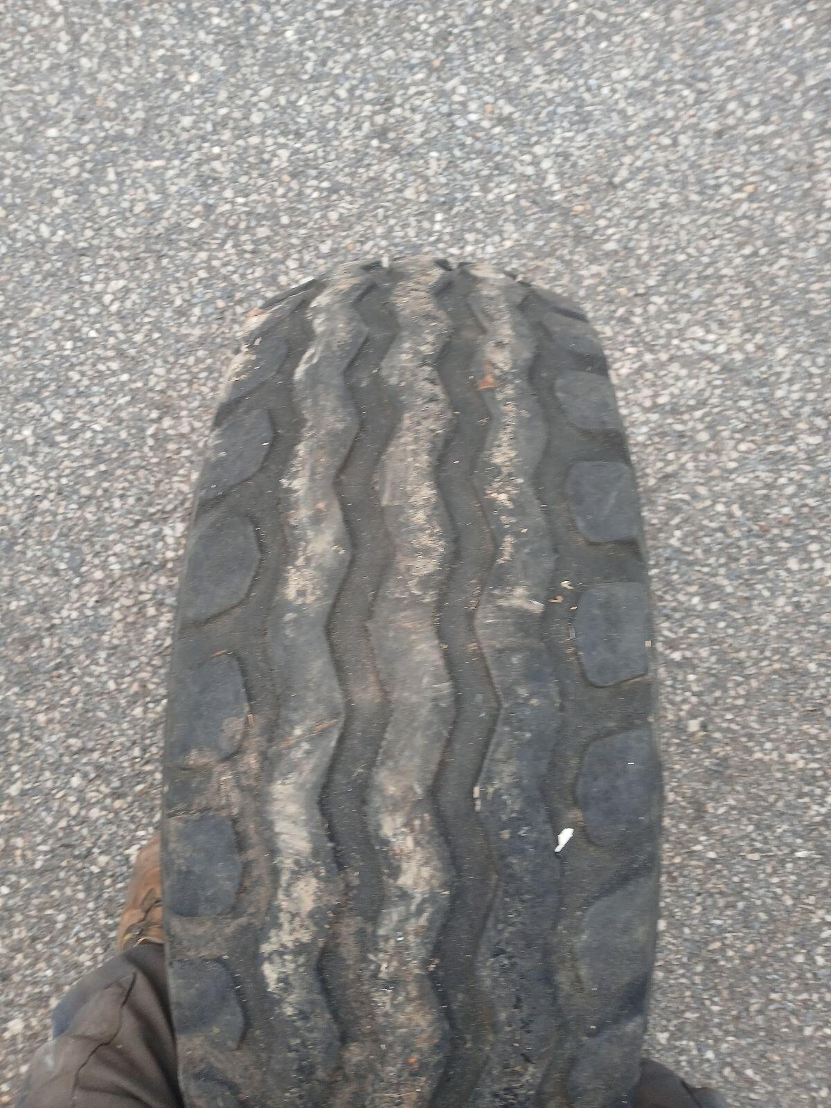 Ladewagenreifen, Anhängerreifen 11.5/80 - 15.3 3