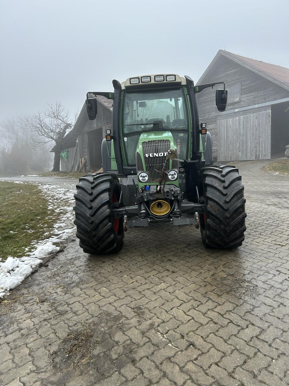 Fendt 412 Vario Farmer 2